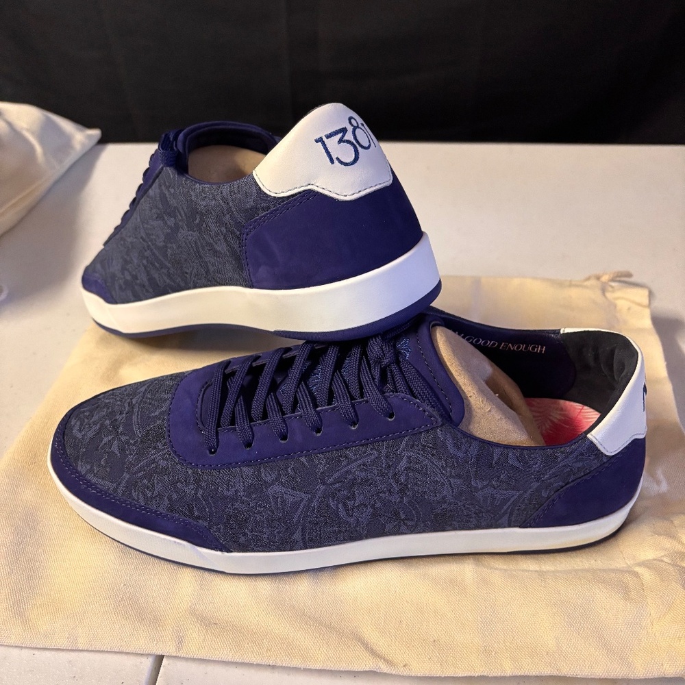 Awesome mens Novella fashion sneakers new in bag various sizes